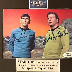 LEONARD NIMOY MR. Spock signed photo STAR TREK